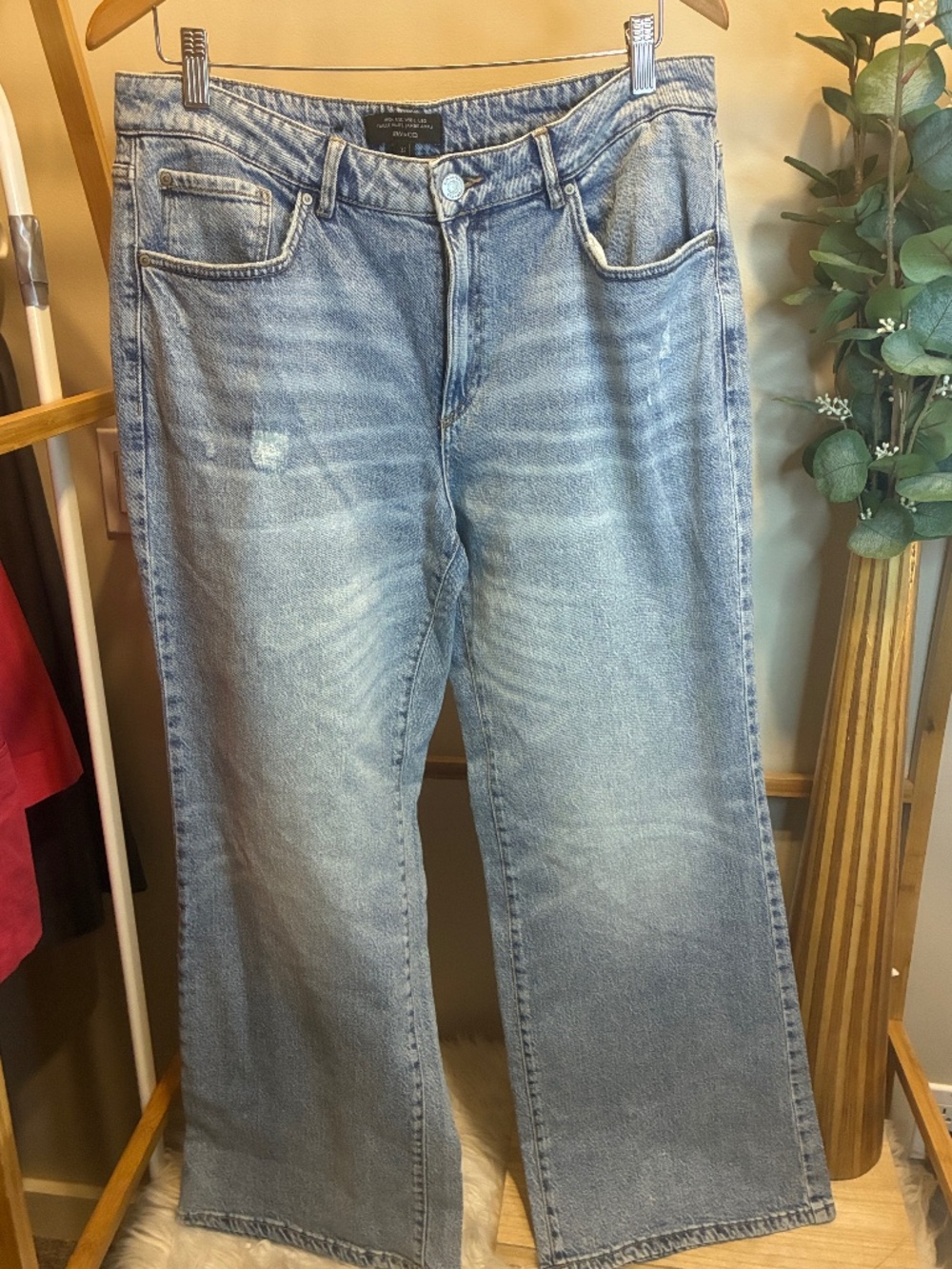 RW&CO Light Washed Wide Leg Jeans